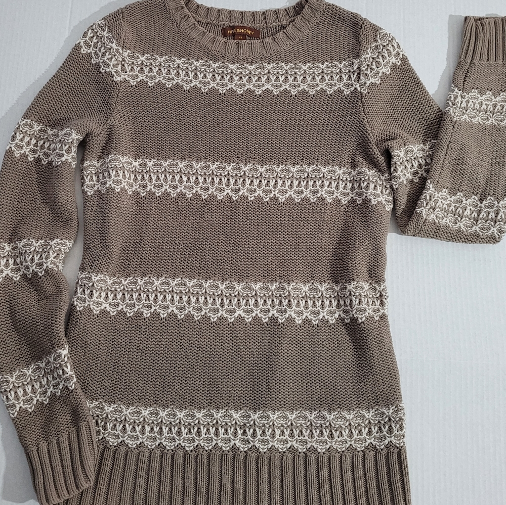 HIVE AND HONEY Lace design Sweater Size XS Mocha Mousse Brown Cottagecore Boho